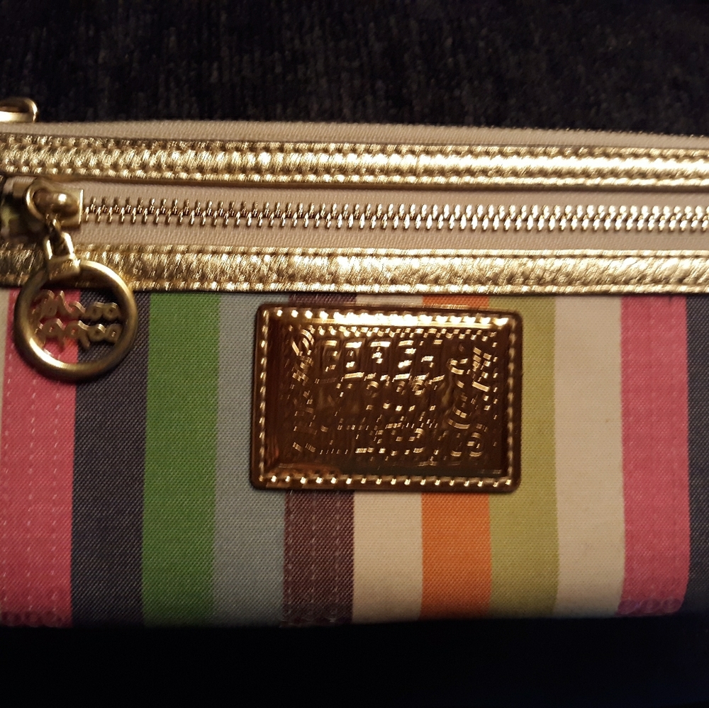 Coach Poppy Wristlet multi-color LN
